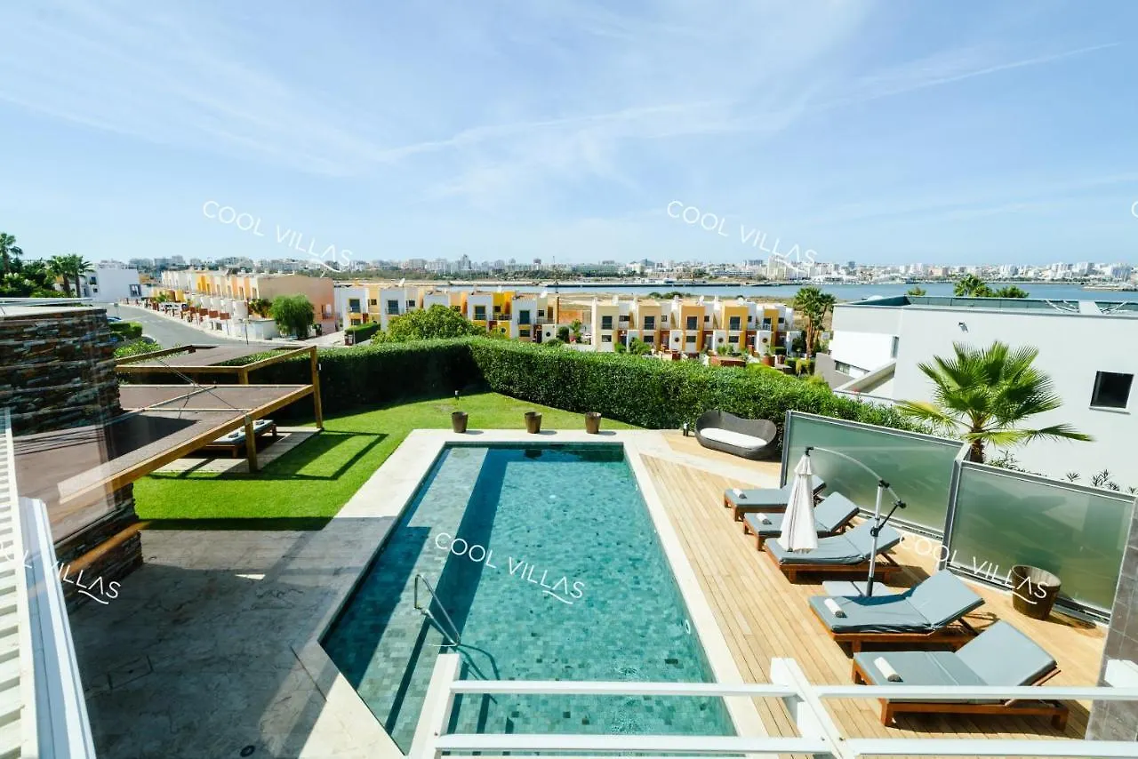 Ferragudo Premium Villa - Heatable Pool & River Views