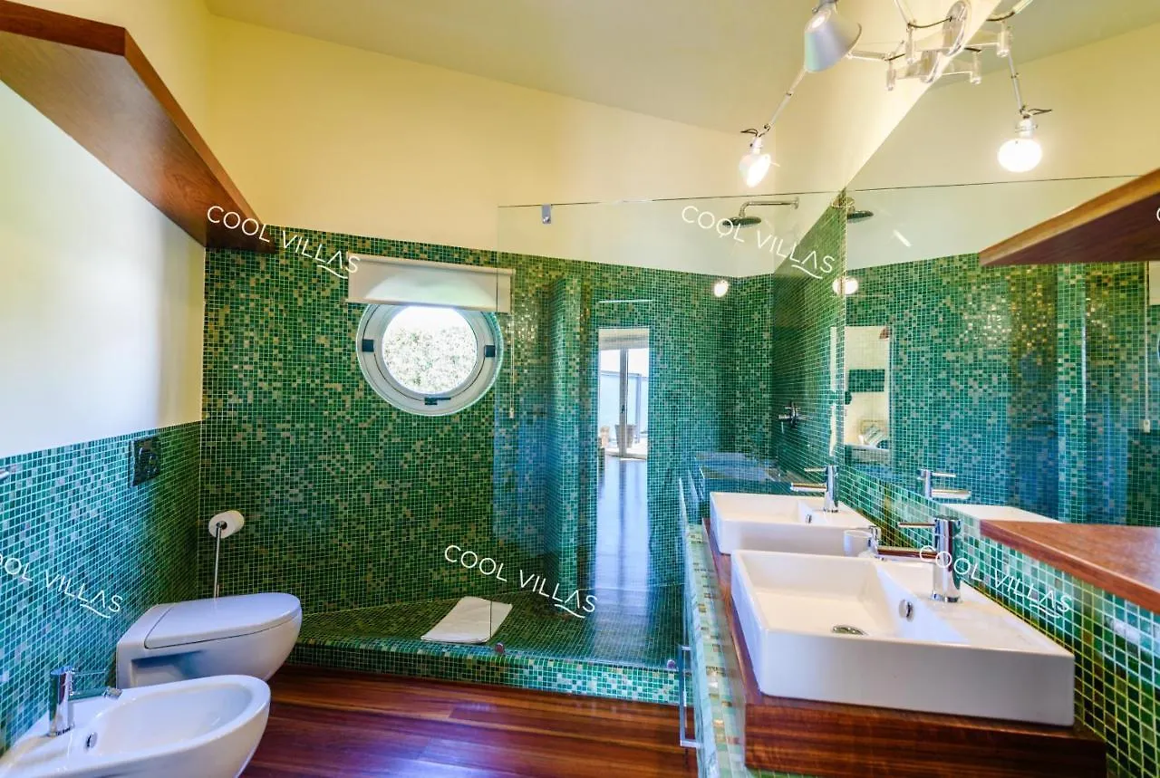 Ferragudo Premium Villa - Heatable Pool & River Views