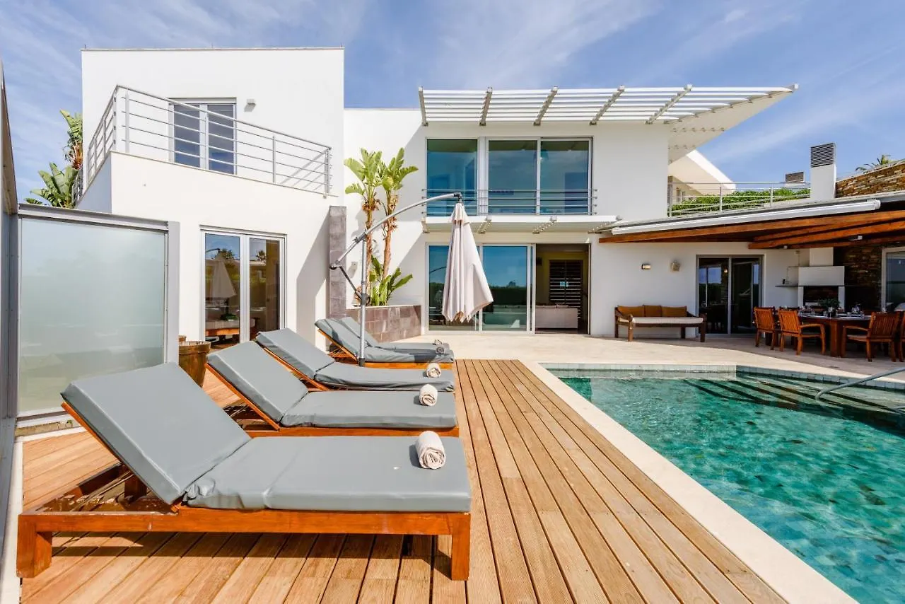 Ferragudo Premium Villa - Heatable Pool & River Views